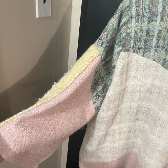 Tricot Chic Jacket. - Picture 12 of 16